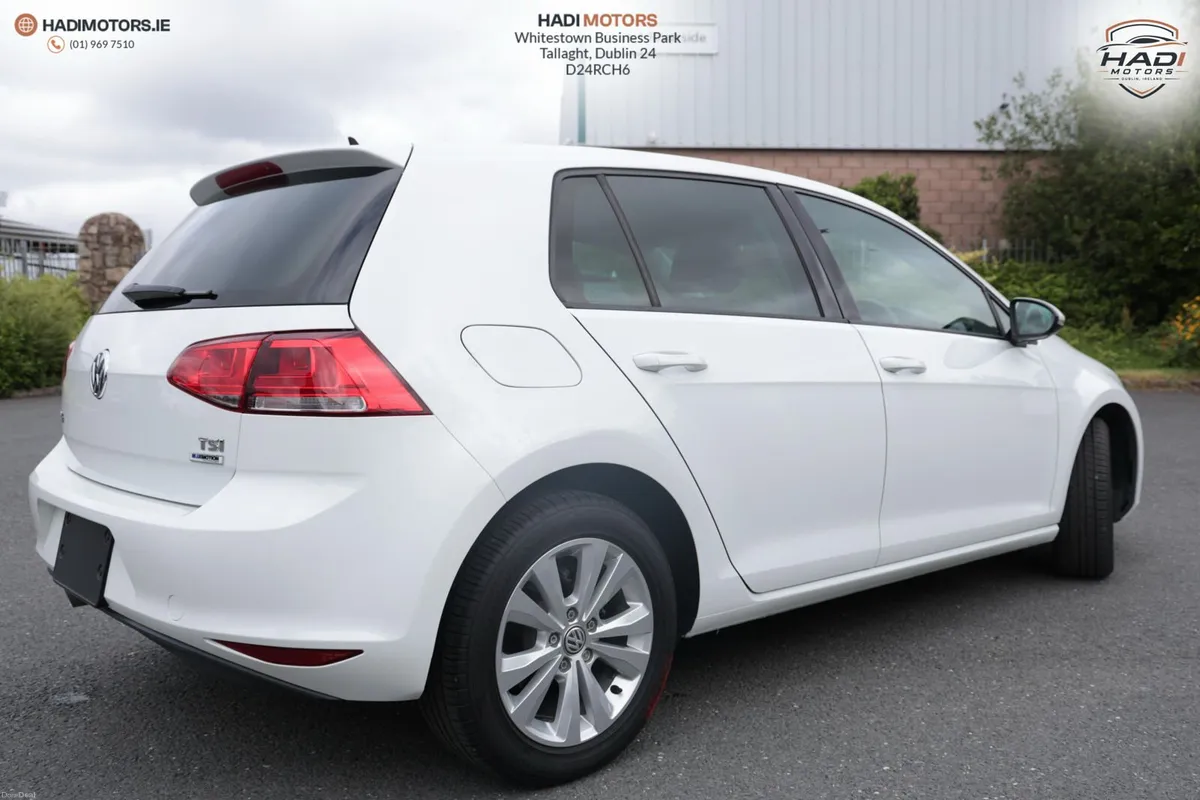VW Golf 1.2 TSI Comfortline Auto 2016 21,000km - Image 2