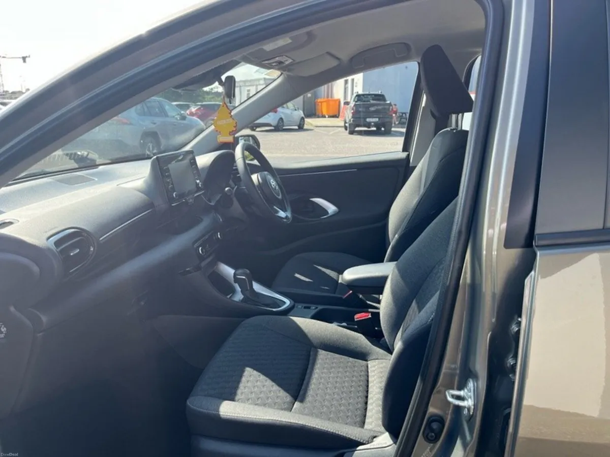 Toyota Yaris LUNA TS 4DR AUTO - Image 6