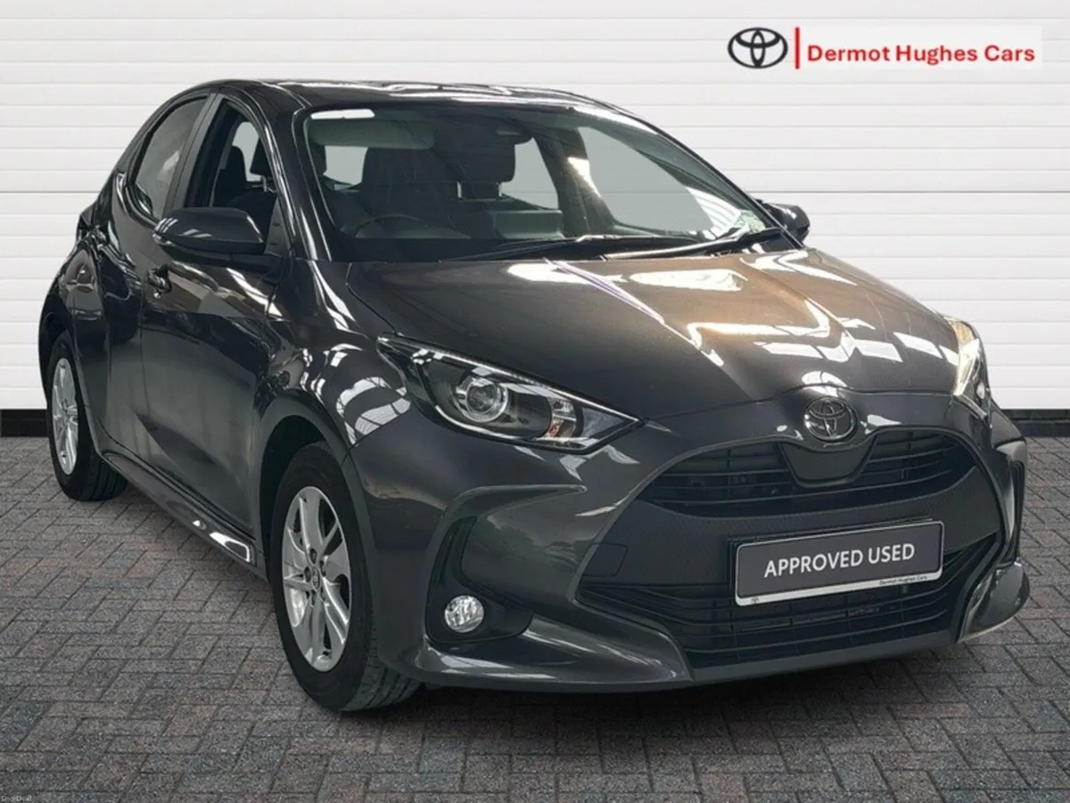 Toyota Yaris 1.5 LUNA - Image 1