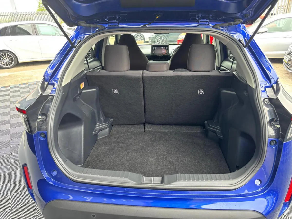 Toyota Yaris Cross Toyota Yaris Cross 1.5 self cha - Image 4