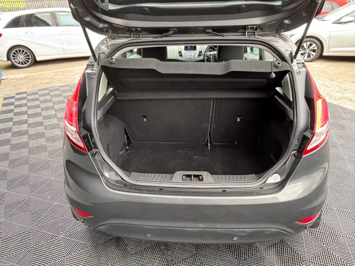 Ford Fiesta Ford Fiesta 1.0, petrol, auto - Image 4