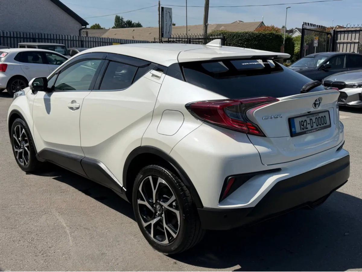 Toyota C-HR (192) 1.8 HYBRID SPORT AUTO - Image 6