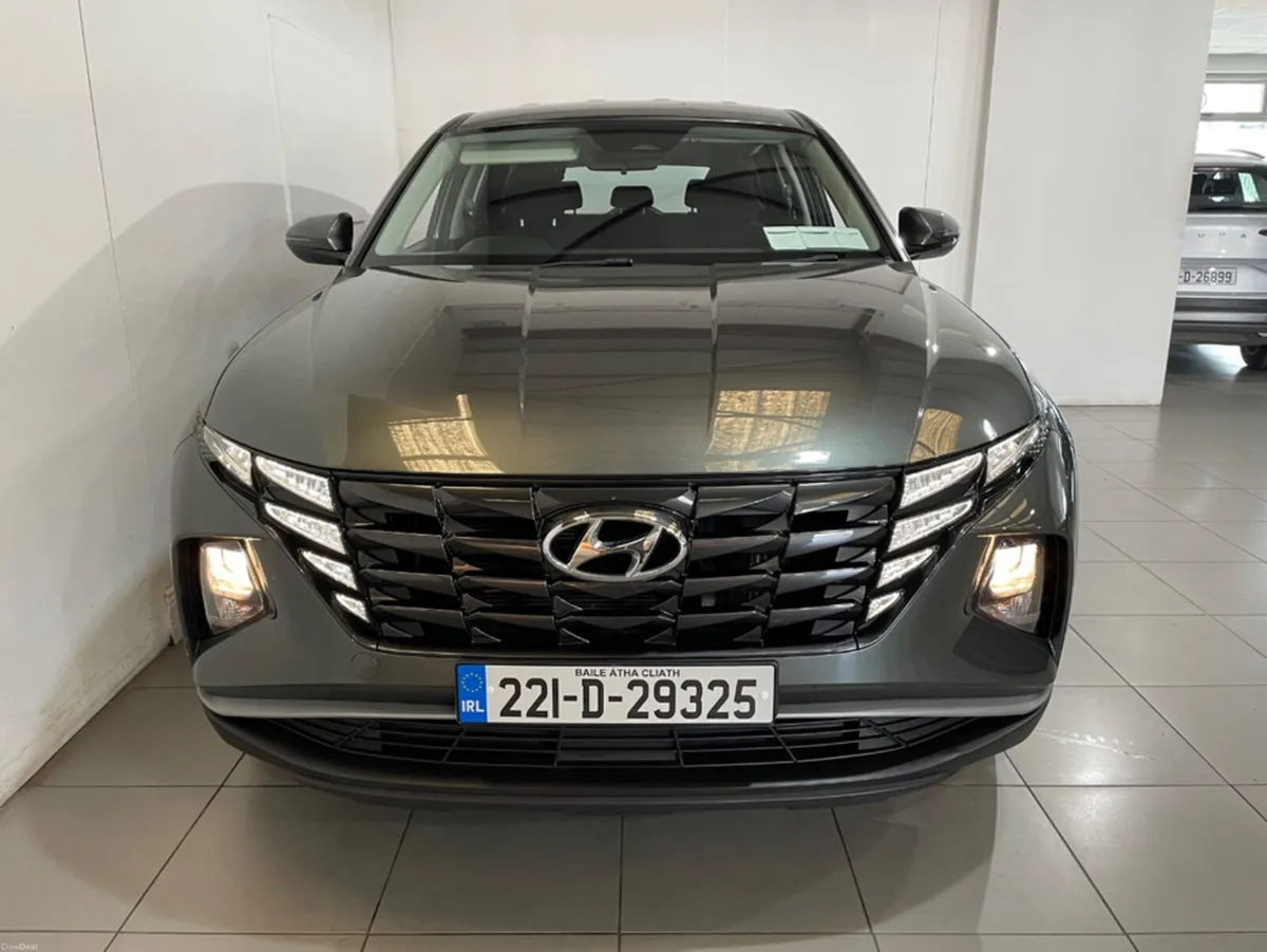 Hyundai Tucson COMFORT PLUS DIESEL 5DR - Image 2