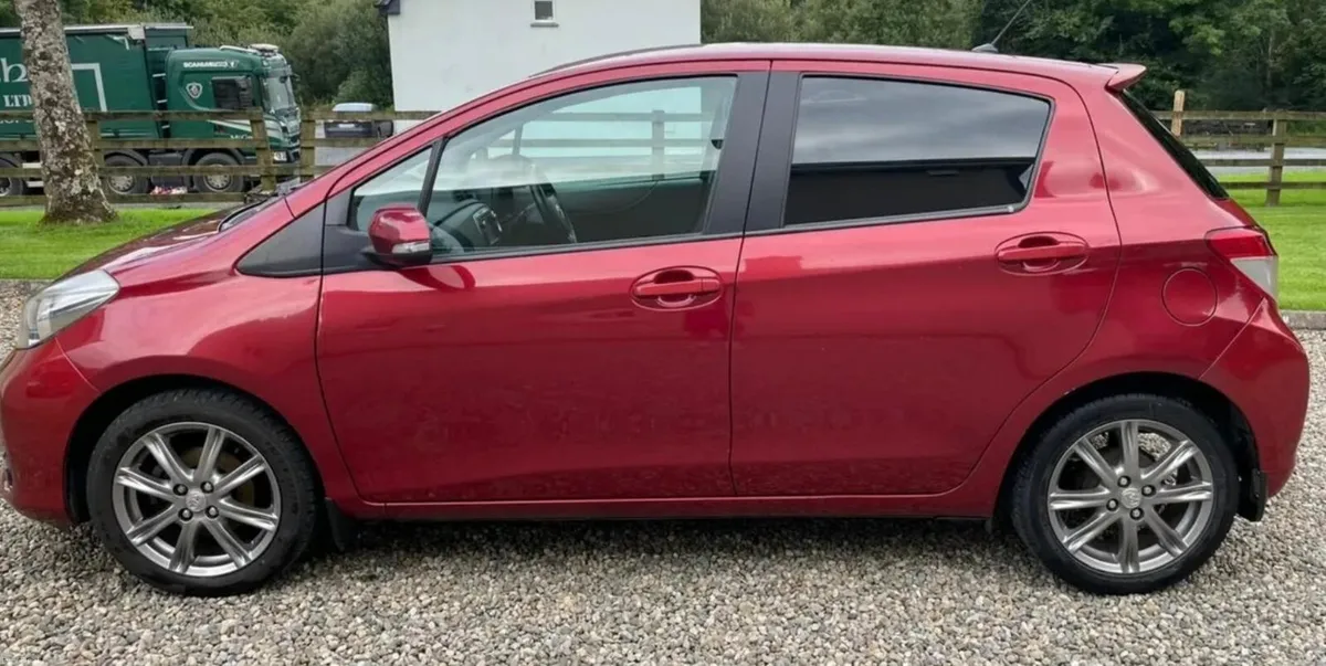 Toyota Yaris 1.3L Petrol 2013 - Image 5