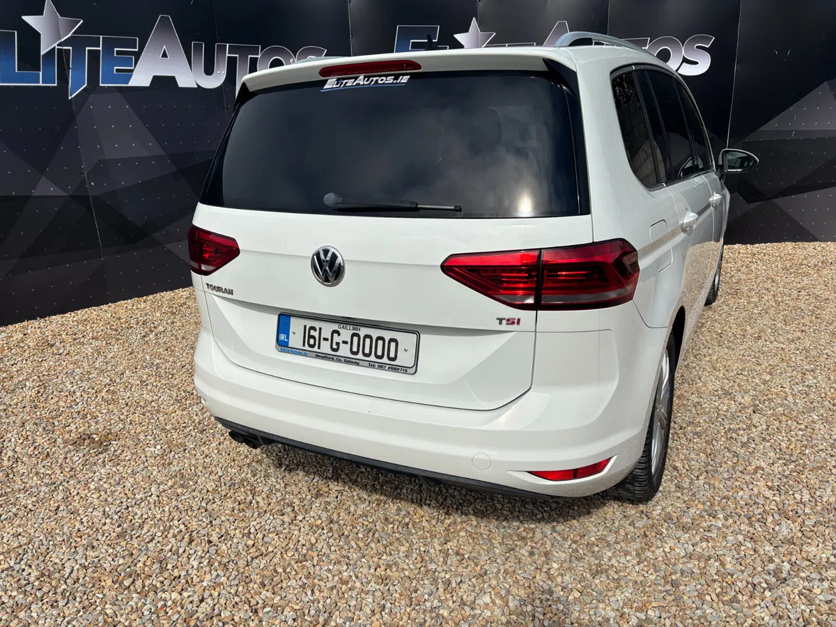 2016 Volkswagen Sharan White - Image 5