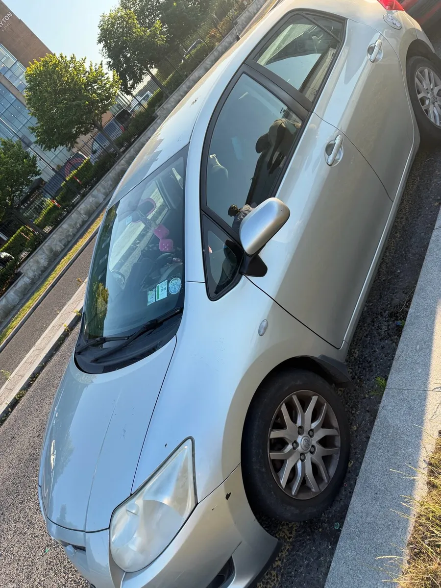 2007 Toyota Auris - Image 6