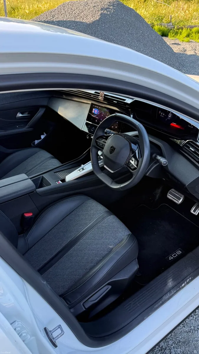 Peugeot 408 2023 - Image 5