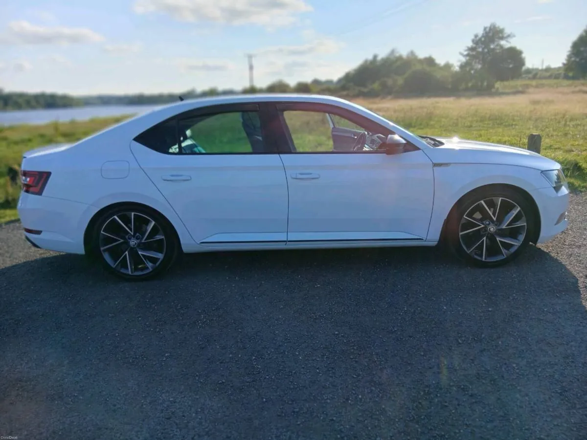 2018 skoda superb sportline - Image 5