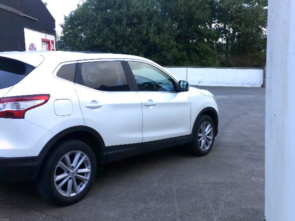 Nissan Qashqai 2015 - Image 5