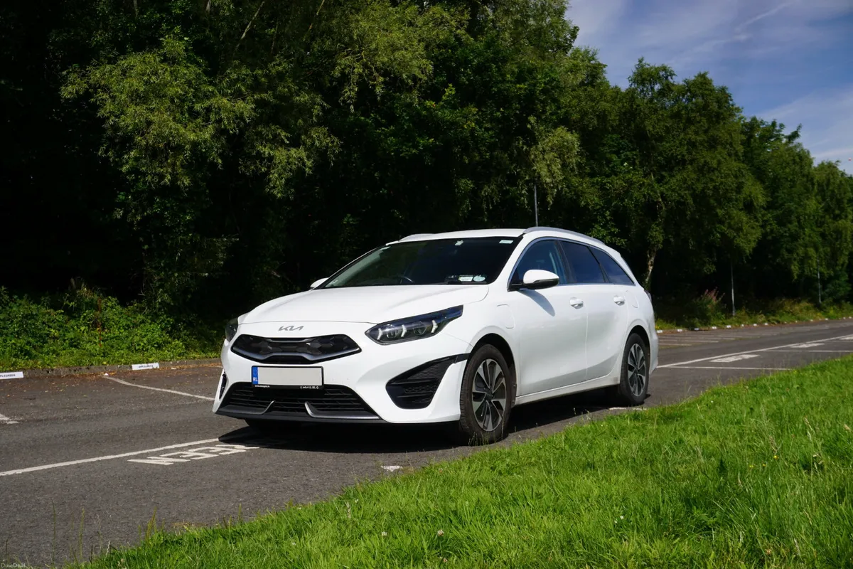 2022 Kia Ceed Hybrid - 1 Owner - Image 1