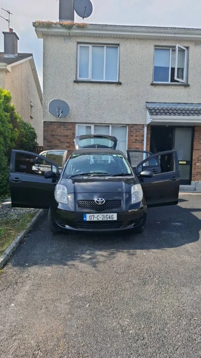 Toyota Yaris 2007 - Image 4