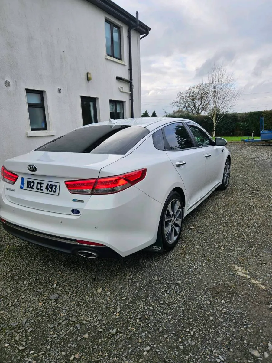 Car - Image 1