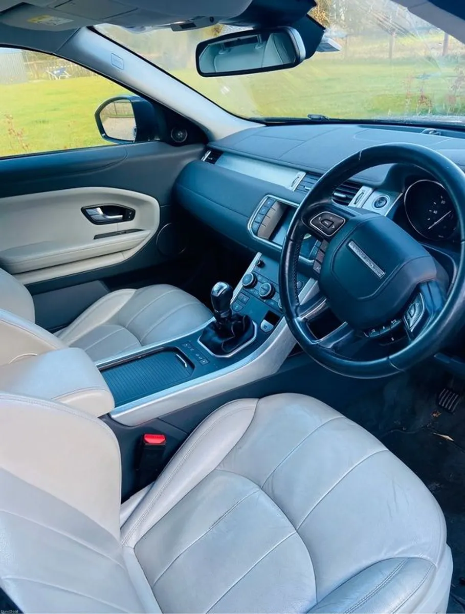 2016 Land Rover Range Rover Evoque - Image 3