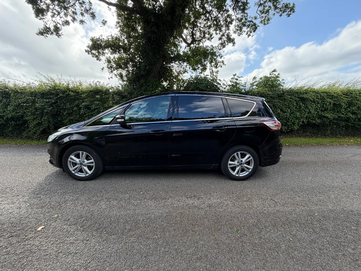 FORD SMAX 7 SEATER TITANIUM - Image 3