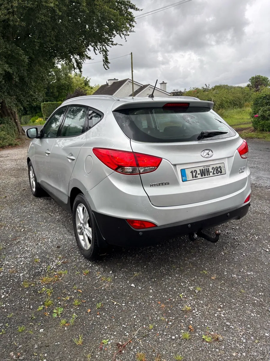 Hyundai ix35 - Image 2