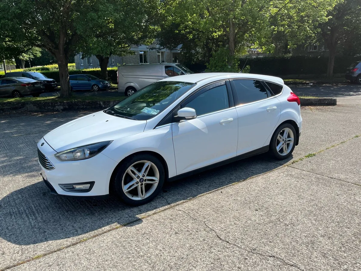 Ford Focus - Image 2