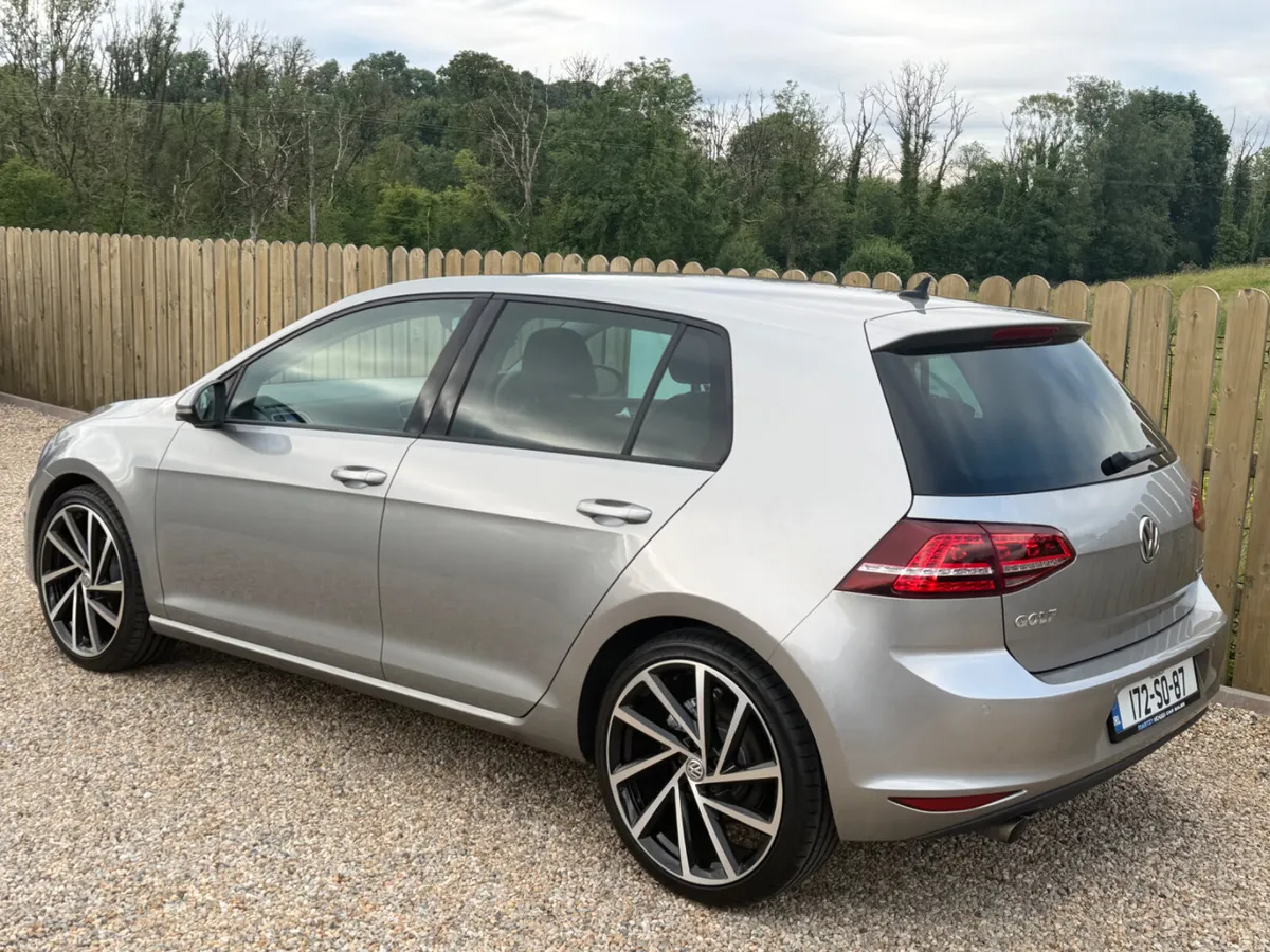 2017 Volkswagen Golf Highline Diesel - Image 3