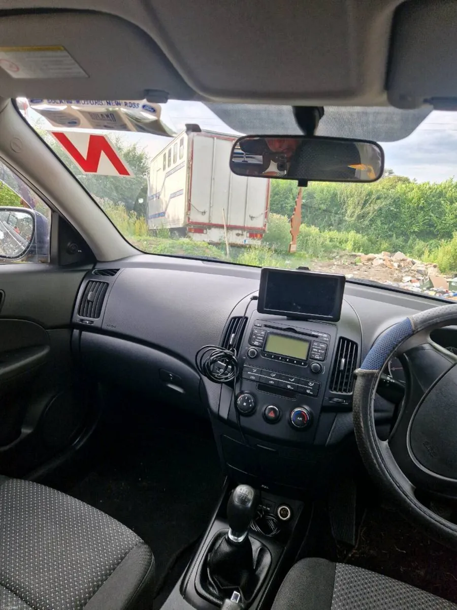 Car - Image 5