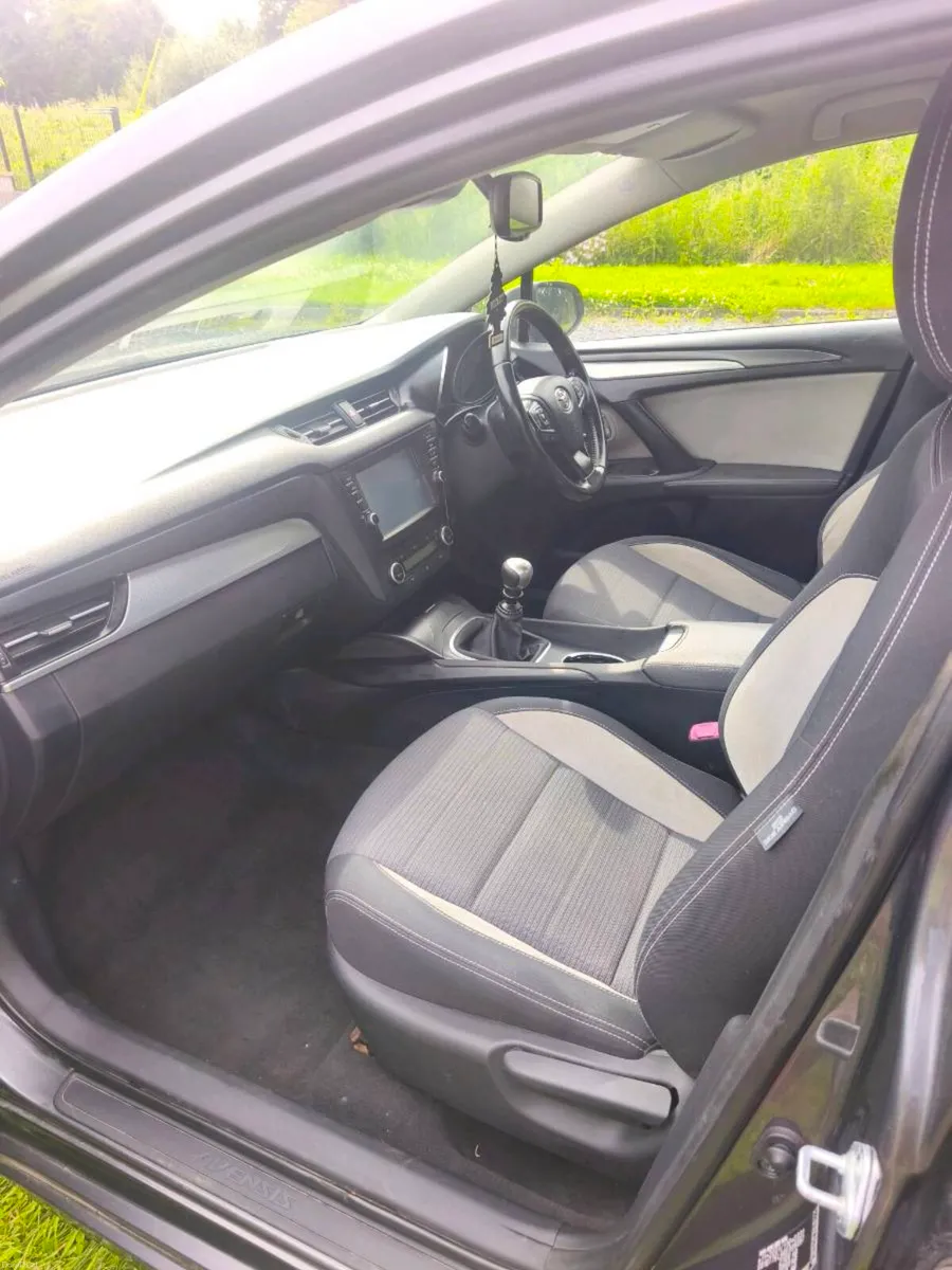 Toyota Avensis - Image 3