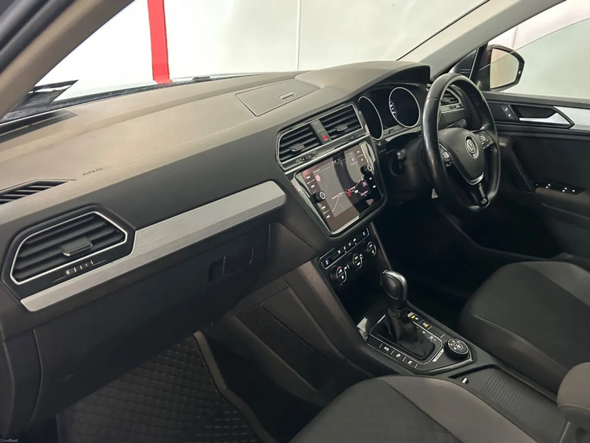 Volkswagen Tiguan 2.0 TDI MATCH 4MOTION 1 150PS 5D - Image 2