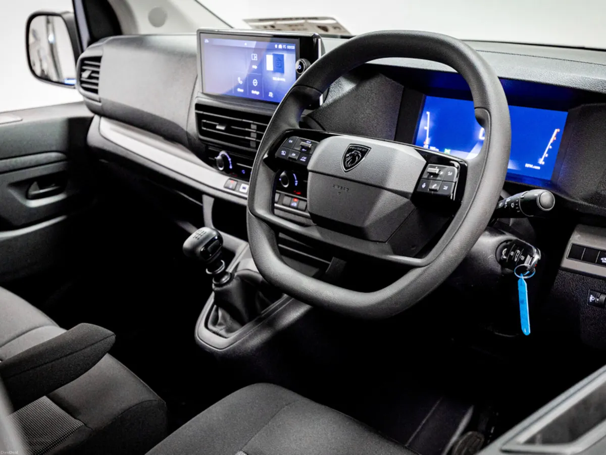 Peugeot Expert *DEMO MODEL* Professional Long 2.0 - Image 2