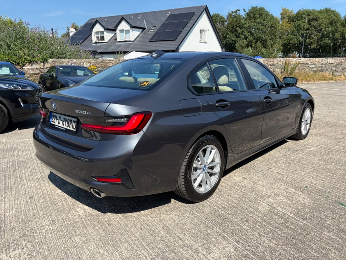 BMW 3-Series 330e SE PRO AUTO - Image 3
