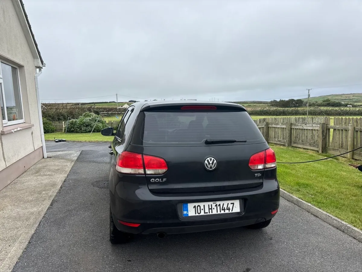 Golf 1.6 - Image 2