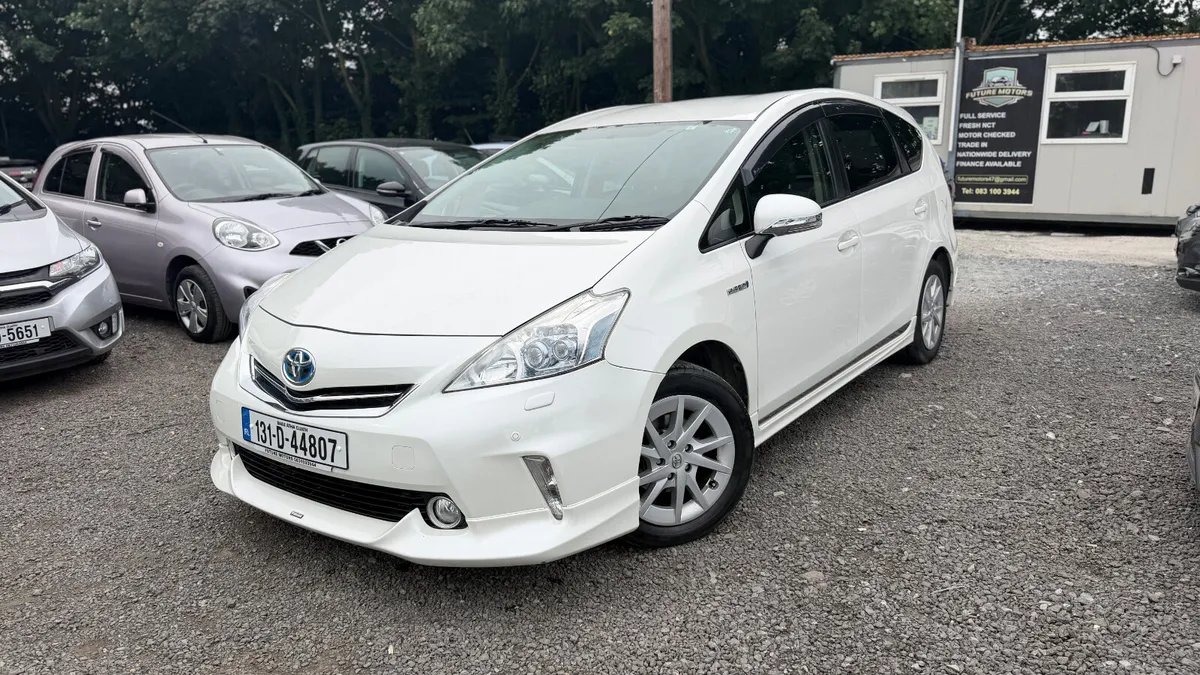 Toyota Prius Alpha 7 Seater  2013 Automatic Hybrid - Image 3