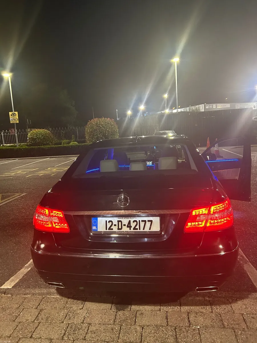 MercedesBenz E 220 amg  only 90000 mileage - Image 6