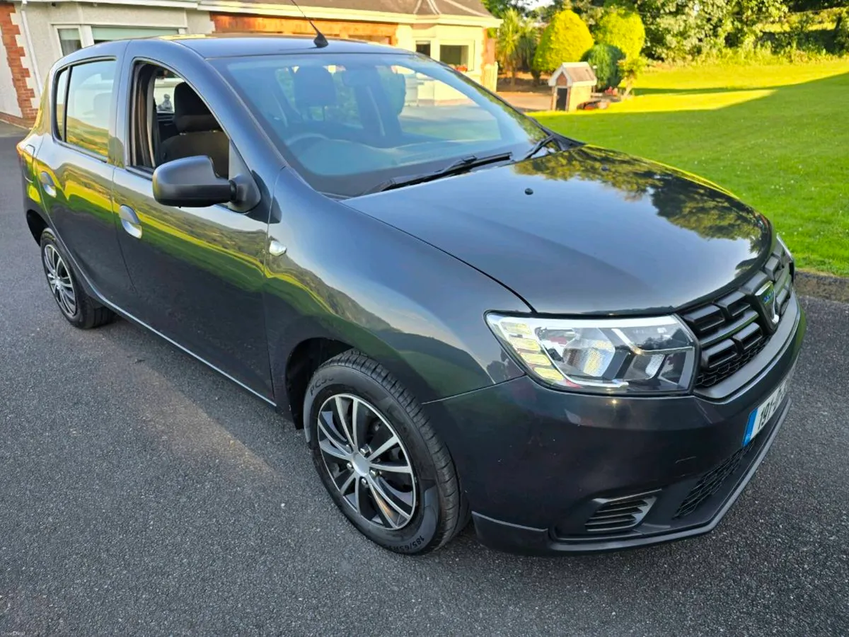 Dacia Sandero Low KM - Image 3