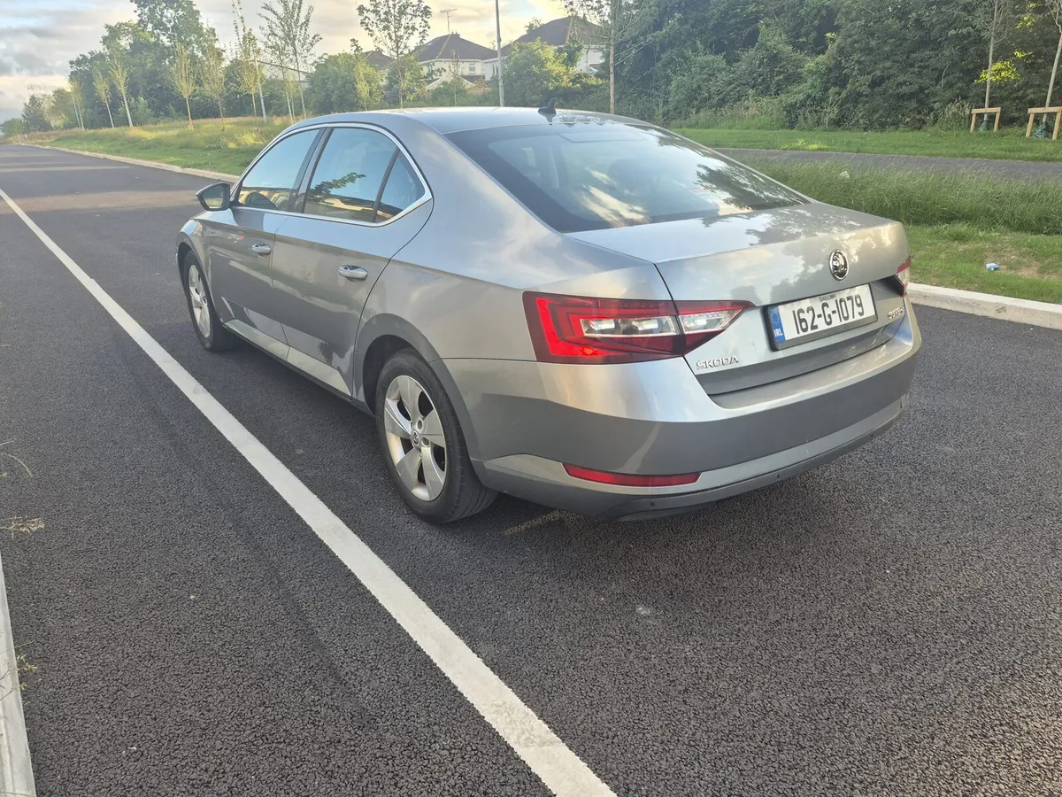 2016 Skoda Superb 1.6TDI Diesel Saloon. - Image 5
