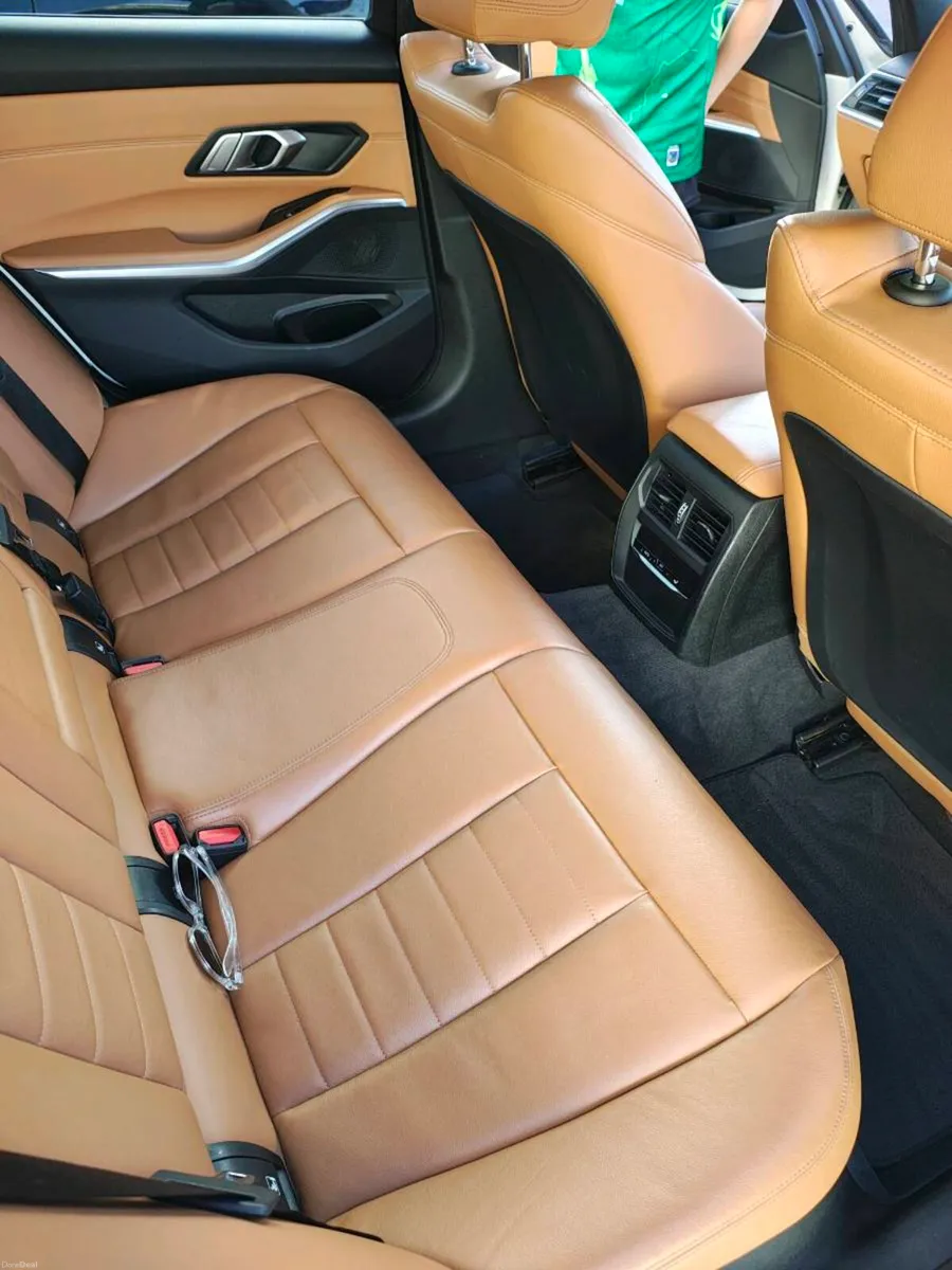 BMW 330e M sport - Image 6