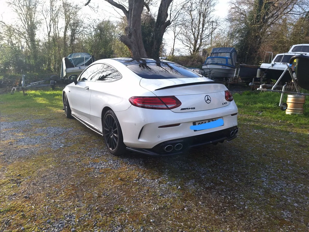 Mercedes-Benz C-Class 2020 - Image 3
