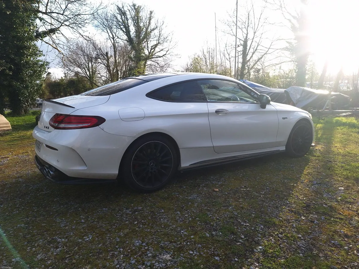 Mercedes-Benz C-Class 2020 - Image 5