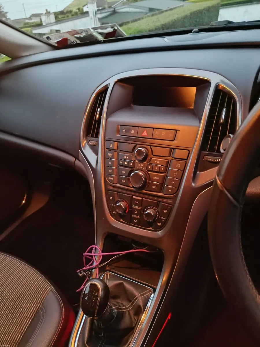 Vauxhall Astra 2012 - Image 6
