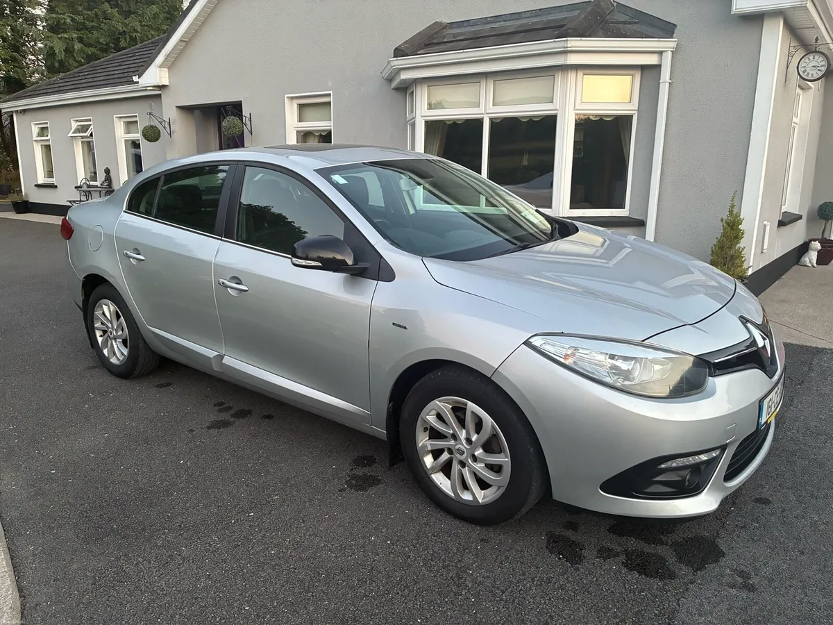 2016 Renault Fluence - Image 1