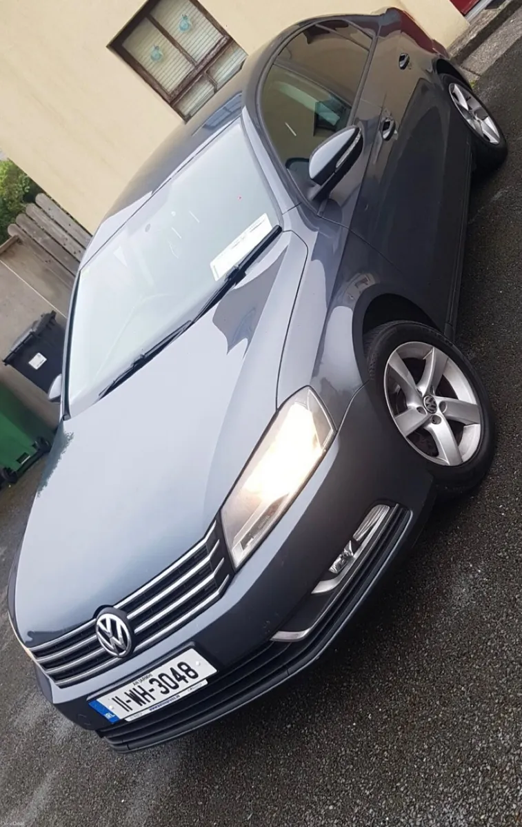 Volkswagen Passat 2011 NCT & tax till 2027 - Image 1