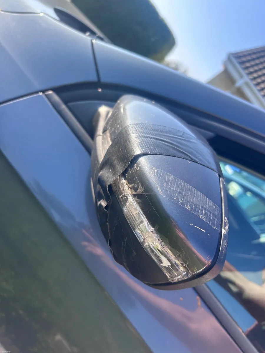 Volkswagen Passat 2011 NCT & tax till 2027 - Image 4