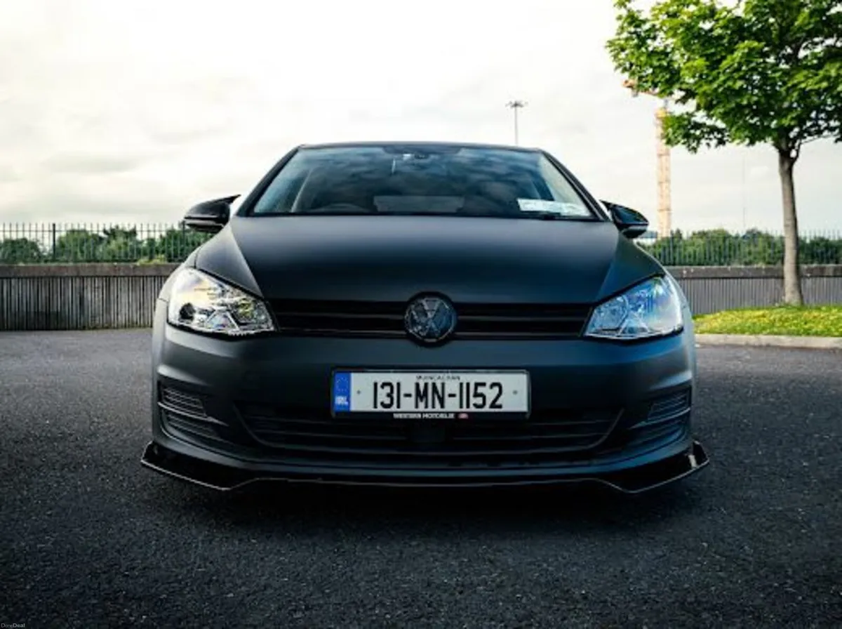 Volkswagen Golf 2013 - Image 1