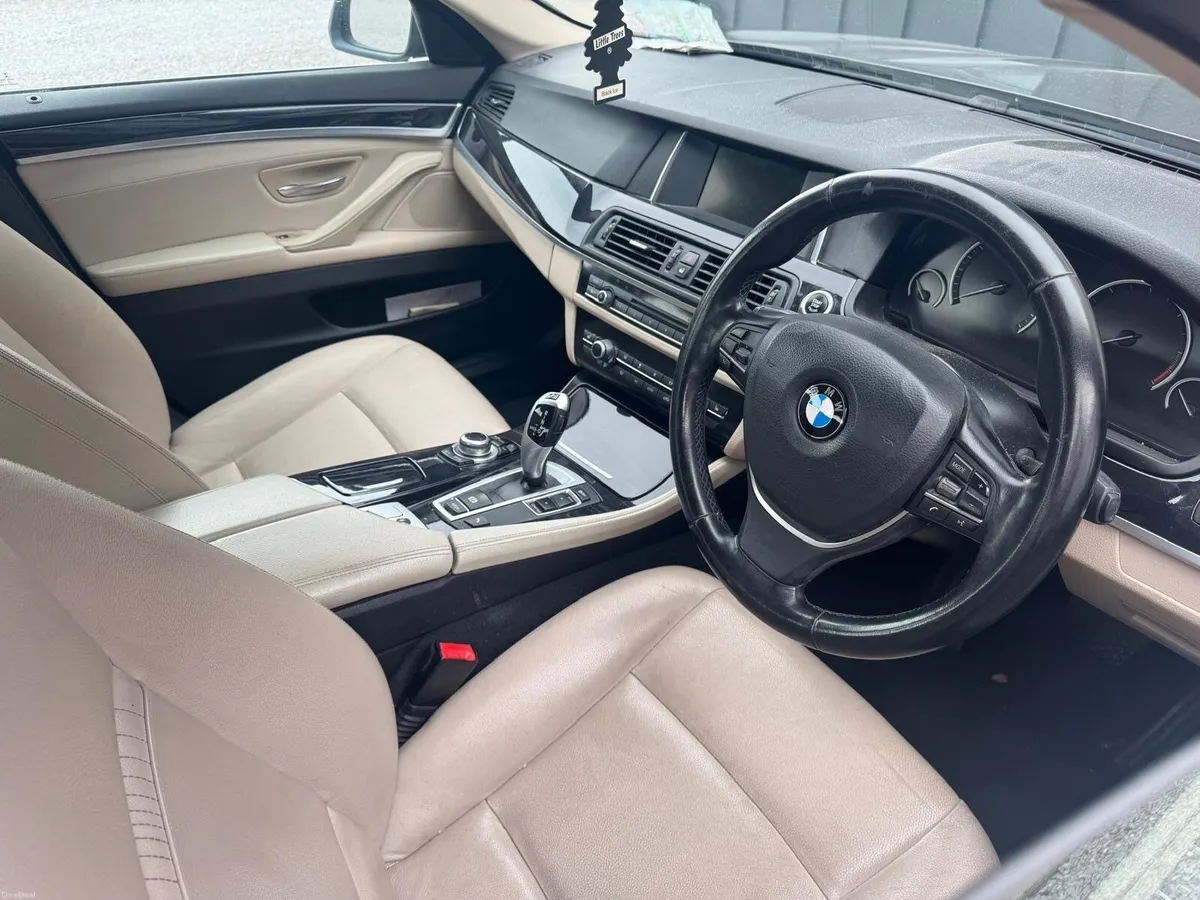 BMW 5-Series 2015 - Image 4