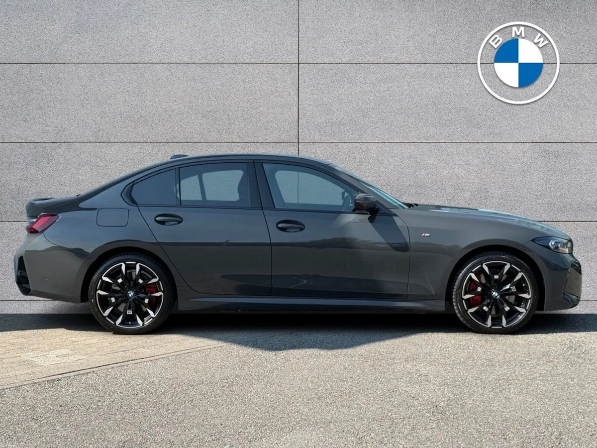 BMW 3-Series 330e M Sport Saloon - Image 3