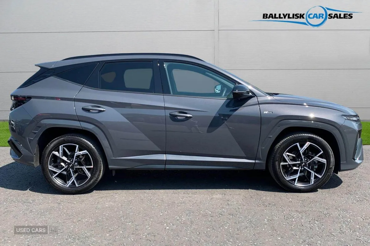 Hyundai Tucson 1.6T N Line 239PS FHEV Auto in Ecot - Image 3
