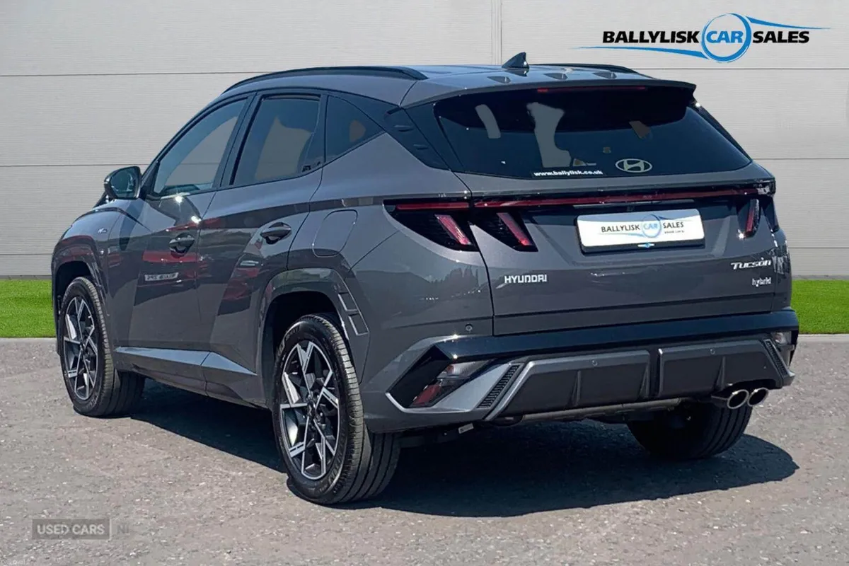 Hyundai Tucson 1.6T N Line 239PS FHEV Auto in Ecot - Image 2