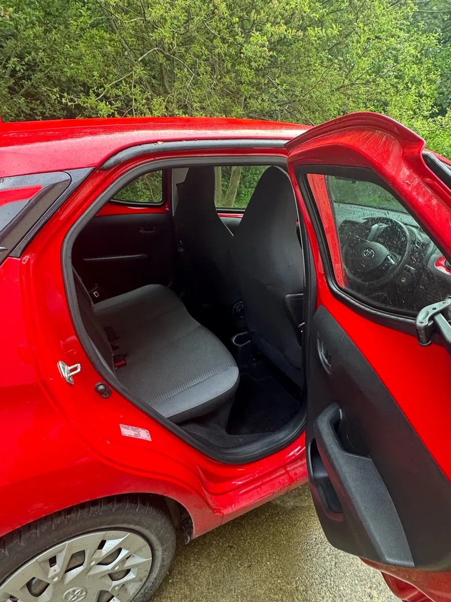Toyota aygo hatchback - Image 4