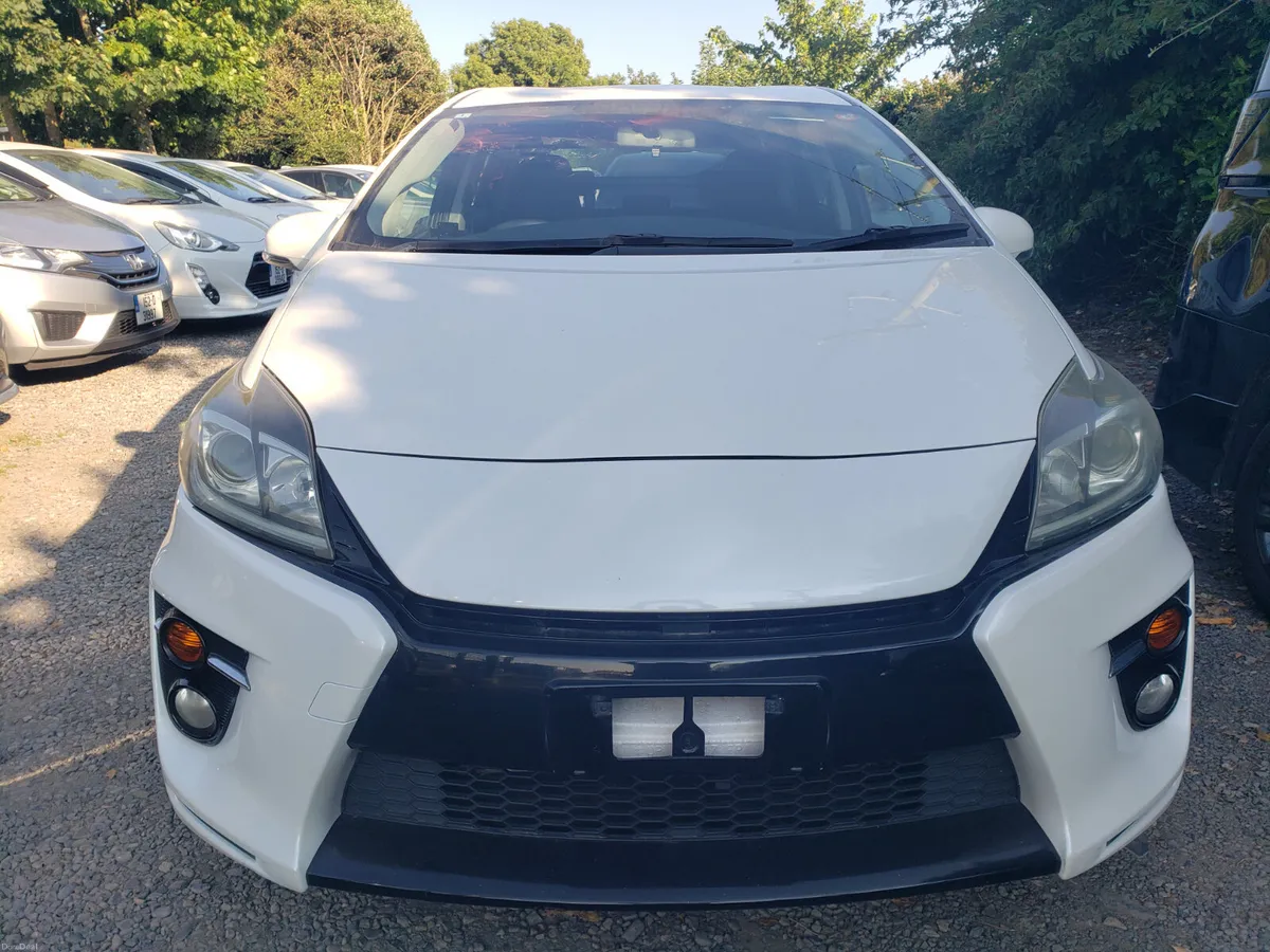 2015Gs  toyota prius hybrid - Image 3