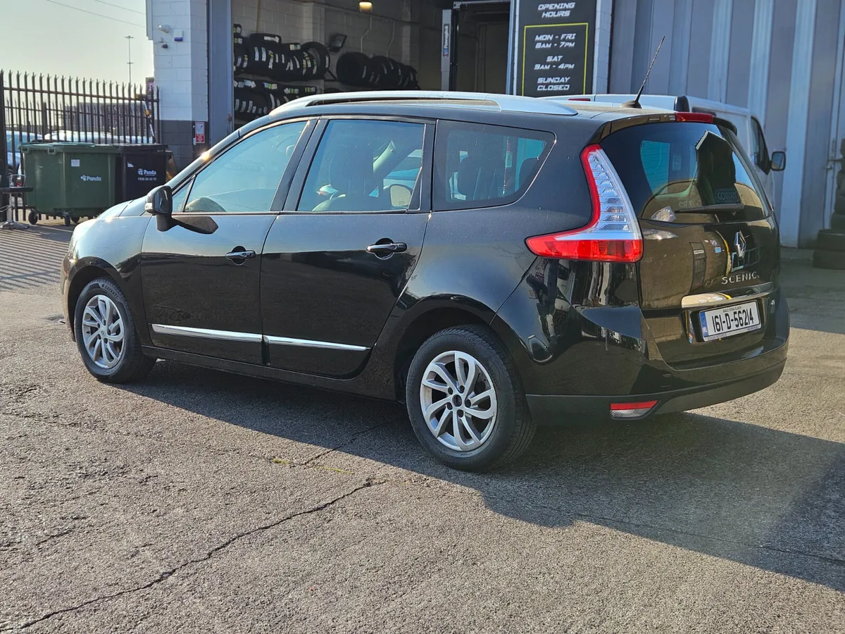 Scenic 1.5 Automatic  7-Seater, Premium Family SUV - Image 3