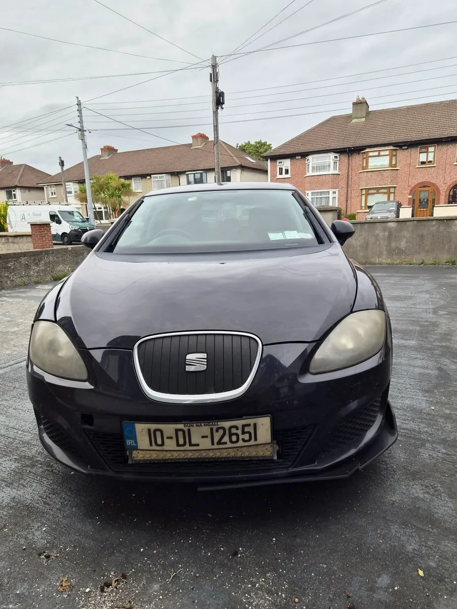 SEAT Leon 2010 - Image 1