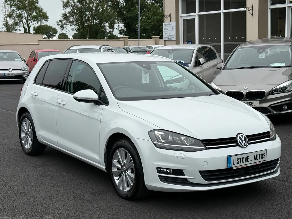 162 VW GOLF COMFORTLINE 1.2 PETROL AUTOMATIC - Image 4