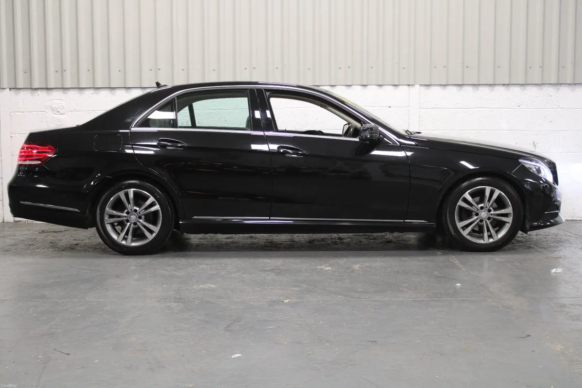 Mercedes-Benz E-Class 2015 - Image 5