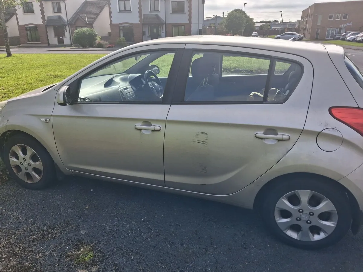 Hyundai i20 2009 - Image 3